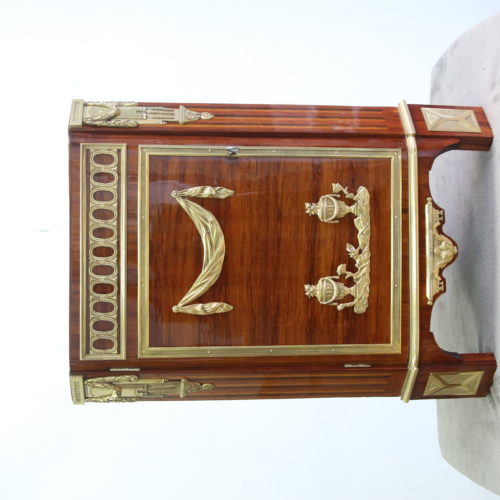 Encoignure en bois de rose et bronze doré d'époque Louis XVI estampillée Nicolas Petit